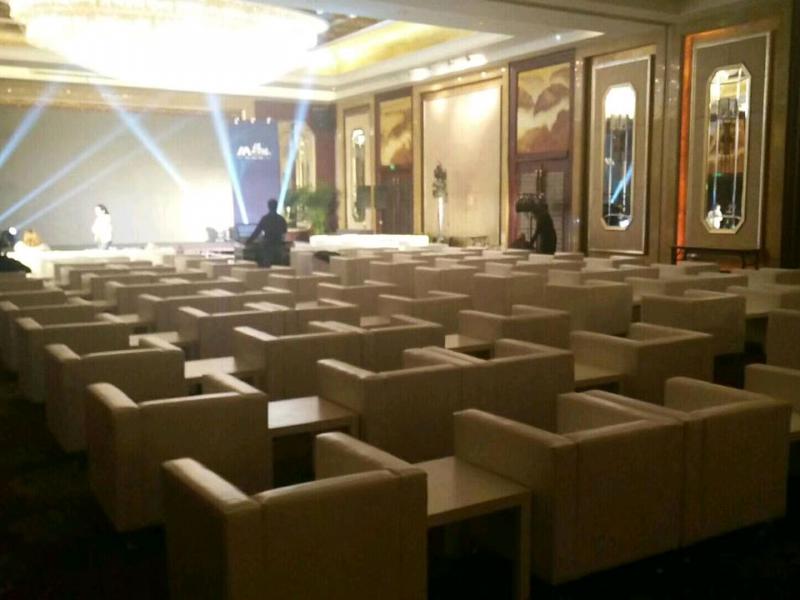 單人沙發(fā)租賃 